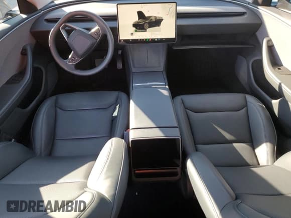 ✅ 2024 Tesla Model 3 • VIN: 5YJ3E1EA6RF771177 • Lot: 87237475. Wystawiony na Copart z przebiegiem 28 516 mil. Bezpłatny archiwum sprzedaży aukcyjnych z USA i szczegółowy raport historii pojazdu na DreamBid. Zdjęcie 8.