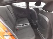 ✅ 2015 Hyundai Veloster • VIN: KMHTC6AD1FU236632 • Lot: 70816432. Wystawiony na Copart z przebiegiem 208 005 mil. Bezpłatny archiwum sprzedaży aukcyjnych z USA i szczegółowy raport historii pojazdu na DreamBid. Zdjęcie 10.