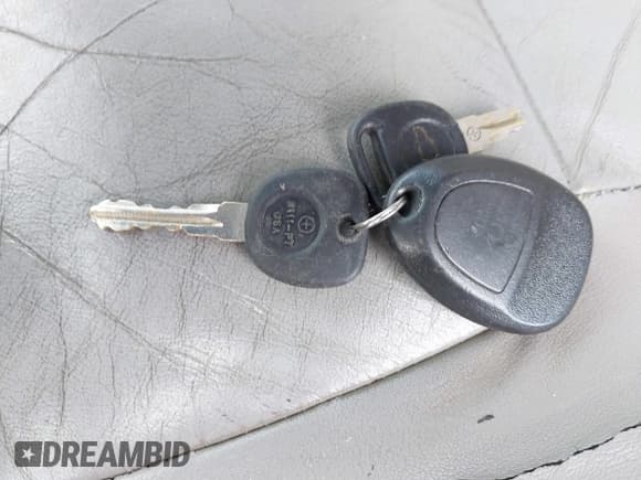 ✅ 2007 Chevrolet Equinox LT • VIN: 2CNDL73FX76229090 • Лот: 41908024. Опубликован ранее на IAAI с пробегом 216 461 миль. Бесплатный доступ к архиву аукционных продаж из США и подробный отчёт об истории автомобиля на DreamBid. Изображение 11.