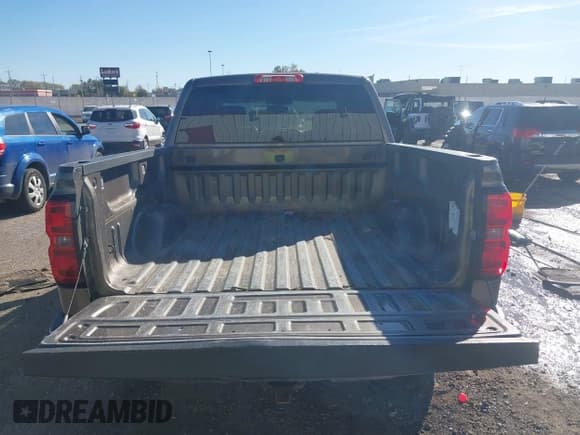 ✅ 2014 Chevrolet Silverado 1500 LT • VIN: 3GCUKRECXEG329097 • Lot: 43585182. Listed on IAAI with 337,559 mi. Free auction sales archive from the USA and detailed vehicle history report at DreamBid. Image 17.