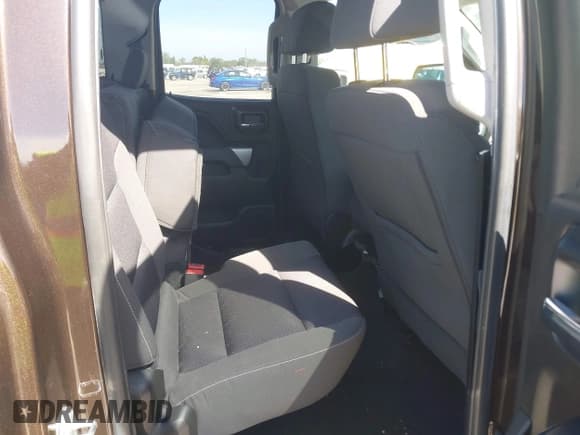 ✅ 2018 Chevrolet Silverado 1500 LT • VIN: 1GCVKREC1JZ205587 • Лот: 43683089. Опубликован ранее на IAAI с пробегом 99 522 миль. Бесплатный доступ к архиву аукционных продаж из США и подробный отчёт об истории автомобиля на DreamBid. Изображение 8.