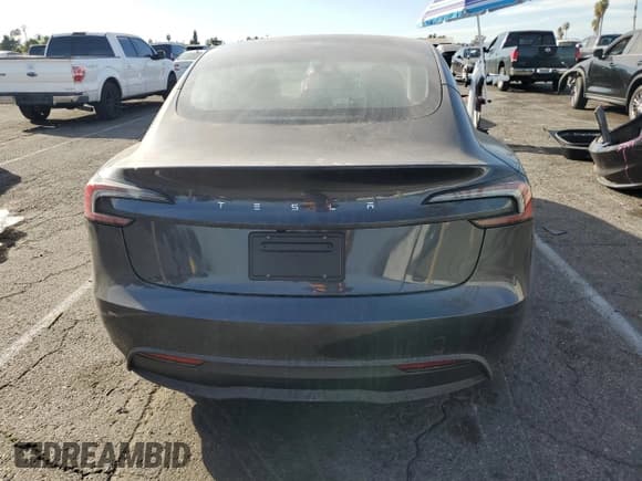 ✅ 2024 Tesla Model 3 • VIN: 5YJ3E1EA8RF744353 • Лот: 85215934. Опубликован ранее на Copart с пробегом 2 423 миль. Бесплатный доступ к архиву аукционных продаж из США и подробный отчёт об истории автомобиля на DreamBid. Изображение 6.
