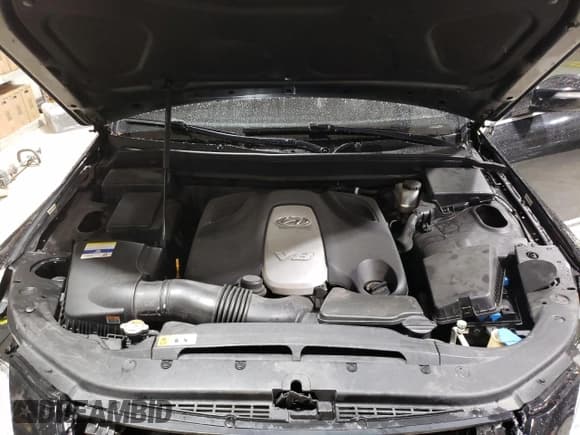 ✅ 2012 Hyundai Genesis 4.6L • VIN: KMHGC4DF9CU166098 • Lot: 56228335. Listed on Copart with 105,168 mi. Free auction sales archive from the USA and detailed vehicle history report at DreamBid. Image 11.