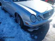 ✅ 2002 Mercedes-Benz CLK 320/430 • VIN: WDBLK65G82T102405 • Lot: 41225601. Wystawiony na IAAI z przebiegiem 63 800 mil. Bezpłatny archiwum sprzedaży aukcyjnych z USA i szczegółowy raport historii pojazdu na DreamBid. Zdjęcie 6.