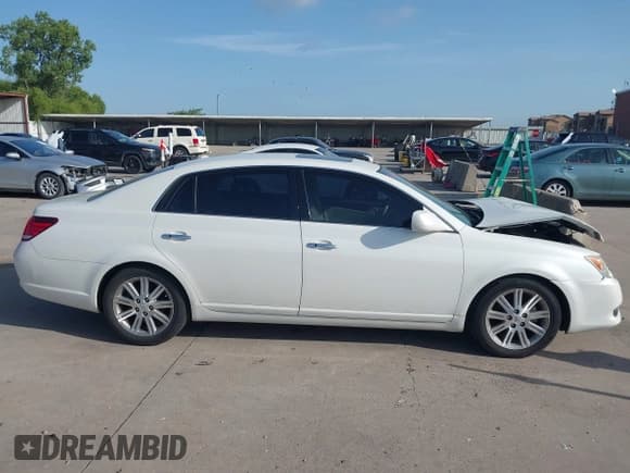 ✅ 2009 Toyota Avalon XL • VIN: 4T1BK36B69U326044 • Lot: 42703860. Listed on IAAI with 155,307 mi. Free auction sales archive from the USA and detailed vehicle history report at DreamBid. Image 13.
