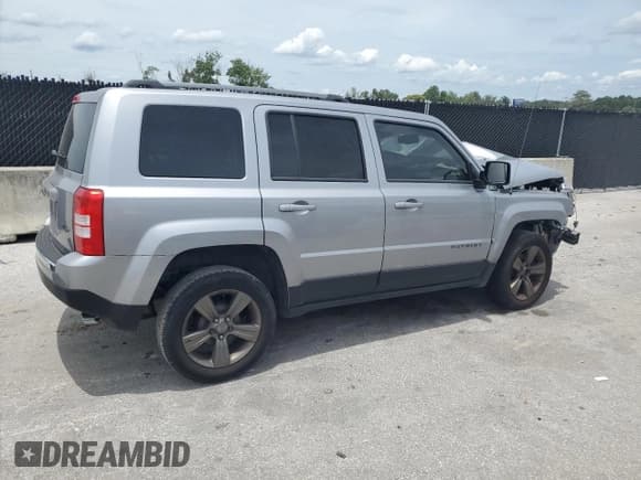 ✅ 2017 Jeep Patriot Sport SE • VIN: 1C4NJPBA3HD202949 • Lot: 63183925. Wystawiony na Copart z przebiegiem Nie podano. Bezpłatny archiwum sprzedaży aukcyjnych z USA i szczegółowy raport historii pojazdu na DreamBid. Zdjęcie 3.