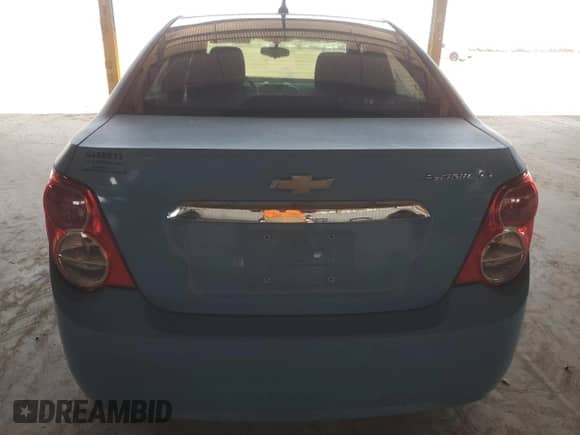 ✅ 2014 Chevrolet Sonic LT • VIN: 1G1JC5SH6E4169203 • Lot: 65759224. Wystawiony na Copart z przebiegiem 163 058 mil mil. Skorzystaj z bezpłatnego archiwum sprzedaży aukcyjnych z USA i zobacz szczegółowy raport historii pojazdu na DreamBid. Zdjęcie 6.