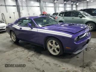 ✅ 2010 Dodge Challenger R/T Classic • VIN: 2B3CJ5DT5AH191232 • Lot: 85715025. Wystawiony na Copart z przebiegiem 147 412 mil. Bezpłatny archiwum sprzedaży aukcyjnych z USA i szczegółowy raport historii pojazdu na DreamBid. Zdjęcie 4.