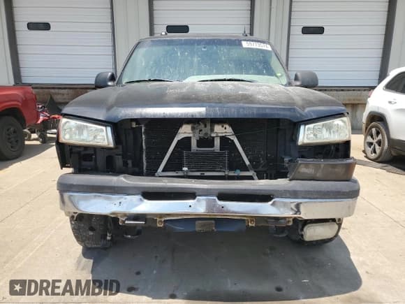 ✅ 2004 Chevrolet Silverado 1500 Z71 • VIN: 2GCEK19T241274961 • Лот: 59773574. Опубликован ранее на Copart с пробегом 294 469 миль. Бесплатный доступ к архиву аукционных продаж из США и подробный отчёт об истории автомобиля на DreamBid. Изображение 5.