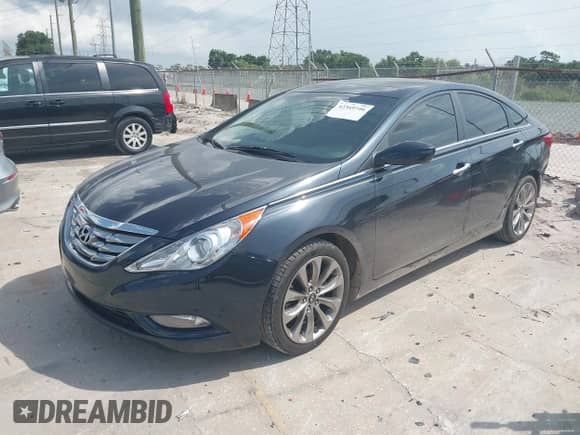 2011 Hyundai Sonata SE с VIN 5NPEC4AB4BH178519, выставлен на аукционе IAAI как лот 42369746 с пробегом 107 067 миль миль и . История ставок и продаж доступна на DreamBid. Изображение 18.
