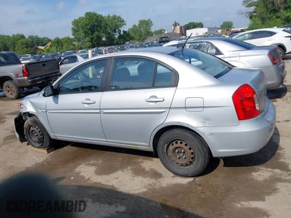 ✅ 2008 Hyundai Accent GLS • VIN: KMHCN46C08U230211 • Лот: 42514463. Опубликован ранее на IAAI с пробегом 180 968 миль. Бесплатный доступ к архиву аукционных продаж из США и подробный отчёт об истории автомобиля на DreamBid. Изображение 15.