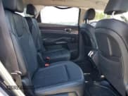 ✅ 2023 Kia Sorento EX • VIN: KNDRHDLG8P5176677 • Lot: 82618505. Wystawiony na Copart z przebiegiem Nie podano. Bezpłatny archiwum sprzedaży aukcyjnych z USA i szczegółowy raport historii pojazdu na DreamBid. Zdjęcie 11.