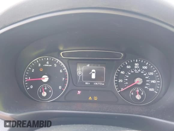 ✅ 2018 Kia Sorento LX • VIN: 5XYPG4A35JG407964 • Лот: 43097522. Опубликован ранее на IAAI с пробегом 106 772 миль. Бесплатный доступ к архиву аукционных продаж из США и подробный отчёт об истории автомобиля на DreamBid. Изображение 7.