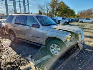 ✅ 2007 Ford Explorer XLT • VIN: 1FMEU73E67UB30986 • Lot: 94124865. Wystawiony na Copart z przebiegiem 153 668 mil. Bezpłatny archiwum sprzedaży aukcyjnych z USA i szczegółowy raport historii pojazdu na DreamBid. Zdjęcie 4.