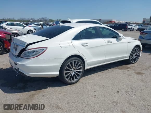 ✅ 2013 Mercedes-Benz CLS 550 • VIN: WDDLJ7DB6DA072728 • Lot: 41923530. Wystawiony na IAAI z przebiegiem 109 039 mil. Bezpłatny archiwum sprzedaży aukcyjnych z USA i szczegółowy raport historii pojazdu na DreamBid. Zdjęcie 4.