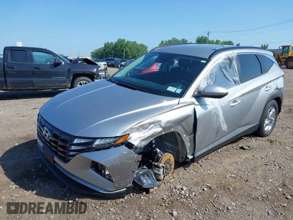 ✅ 2024 Hyundai Tucson SEL • VIN: 5NMJBCDE2RH334078 • Lot: 42563980. Listed on IAAI with 9,630 mi miles. Access the free auction sales archive from the USA and view a detailed vehicle history report at DreamBid. Image 2.