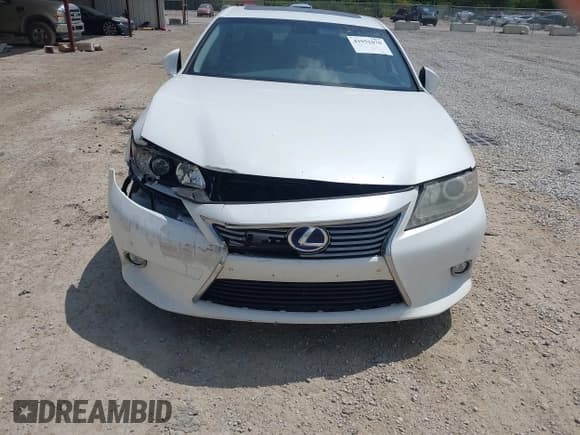 ✅ 2014 Lexus ES 300h • VIN: JTHBW1GG8E2040725 • Lot: 42951070. Listed on IAAI with 217,883 mi. Free auction sales archive from the USA and detailed vehicle history report at DreamBid. Image 6.