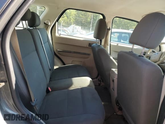 ✅ 2009 Ford Escape XLS • VIN: 1FMCU02789KC80906 • Lot: 84623545. Listed on Copart with 141,224 mi. Free auction sales archive from the USA and detailed vehicle history report at DreamBid. Image 11.