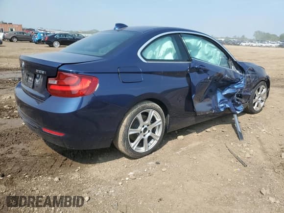 ✅ 2015 BMW 2 Series 228i • VIN: WBA1F5C59FV257044 • Lot: 59274205. Wystawiony na Copart z przebiegiem Nie podano. Bezpłatny archiwum sprzedaży aukcyjnych z USA i szczegółowy raport historii pojazdu na DreamBid. Zdjęcie 3.