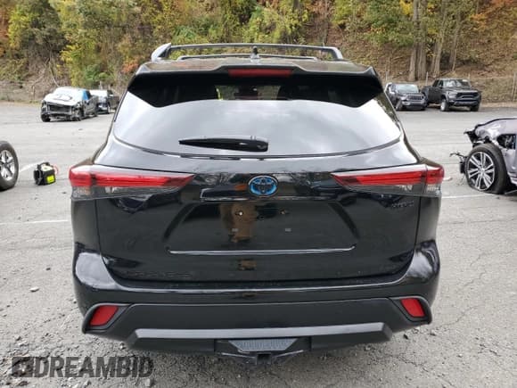 ✅ 2024 Toyota Highlander Hybrid XLE • VIN: 5TDKBRCH7RS625577 • Lot: 90079415. Wystawiony na Copart z przebiegiem 36 663 mil. Bezpłatny archiwum sprzedaży aukcyjnych z USA i szczegółowy raport historii pojazdu na DreamBid. Zdjęcie 6.
