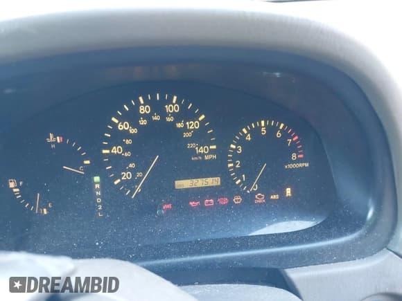 ✅ 2000 Lexus RX 300 • VIN: JT6HF10U0Y0123228 • Lot: 43501652. Listed on IAAI with 327,514 mi. Free auction sales archive from the USA and detailed vehicle history report at DreamBid. Image 7.