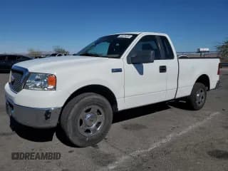 ✅ 2007 Ford F-150 XL • VIN: 1FTRF12277KB31595 • Lot: 55574635. Wystawiony na Copart z przebiegiem 156 164 mil. Bezpłatny archiwum sprzedaży aukcyjnych z USA i szczegółowy raport historii pojazdu na DreamBid. Zdjęcie 1.