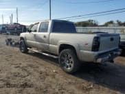 ✅ 2002 Chevrolet Silverado 1500HD LT • VIN: 1GCGK13U22F226215 • Лот: 67556633. Опубликован ранее на Copart с пробегом 237 272 миль. Бесплатный доступ к архиву аукционных продаж из США и подробный отчёт об истории автомобиля на DreamBid. Изображение 2.
