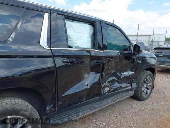 ✅ 2023 Chevrolet Suburban LS • VIN: 1GNSKBKD0PR149617 • Lot: 43227845. Listed on IAAI with 78,124 mi. Free auction sales archive from the USA and detailed vehicle history report at DreamBid. Image 6.