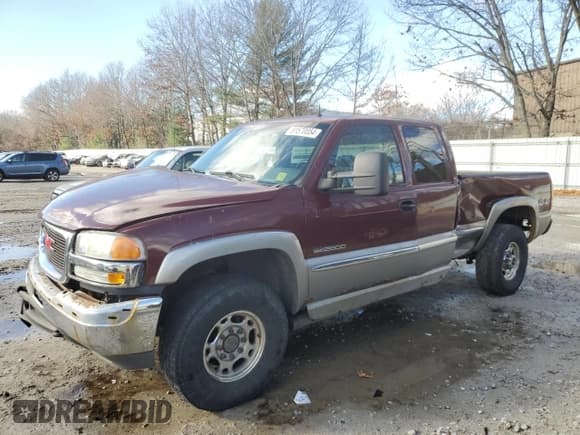 ✅ 2002 GMC Sierra 2500 SLE • VIN: 1GTGK29U52Z271080 • Lot: 81570054. Listed on Copart with 192,938 mi. Free auction sales archive from the USA and detailed vehicle history report at DreamBid. Image 1.