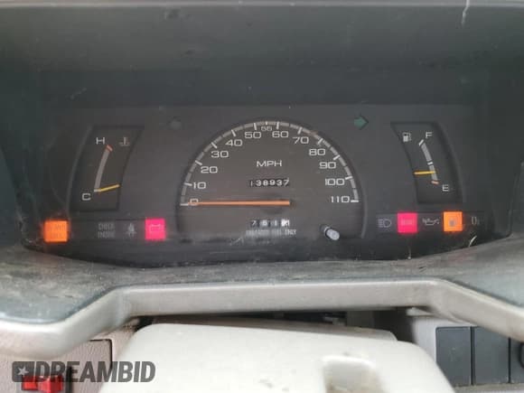 ✅ 1994 Isuzu Pickup S • VIN: JAACL11L4R7206453 • Lot: 91276215. Listed on Copart with 138,937 mi. Free auction sales archive from the USA and detailed vehicle history report at DreamBid. Image 9.