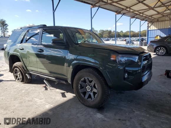 ✅ 2021 Toyota 4Runner SR5 • VIN: JTEBU5JR0M5943260 • Lot: 90917145. Listed on Copart with 37,380 mi. Free auction sales archive from the USA and detailed vehicle history report at DreamBid. Image 4.