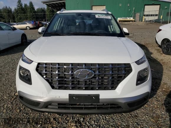 ✅ 2025 Hyundai Venue SEL • VIN: KMHRC8A3XSU384866 • Lot: 87094055. Listed on Copart with 4,338 mi. Free auction sales archive from the USA and detailed vehicle history report at DreamBid. Image 5.