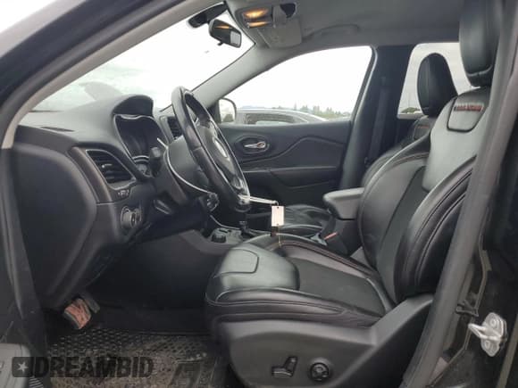 ✅ 2020 Jeep Cherokee Trailhawk Elite • VIN: 1C4PJMBX7LD517547 • Lot: 60236935. Listed on Copart with 64,464 mi. Free auction sales archive from the USA and detailed vehicle history report at DreamBid. Image 7.