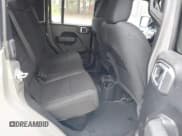 ✅ 2023 Jeep Gladiator Sport S • VIN: 1C6HJTAG0PL501578 • Лот: 41912958. Опубликован ранее на IAAI с пробегом 22 708 миль. Бесплатный доступ к архиву аукционных продаж из США и подробный отчёт об истории автомобиля на DreamBid. Изображение 8.