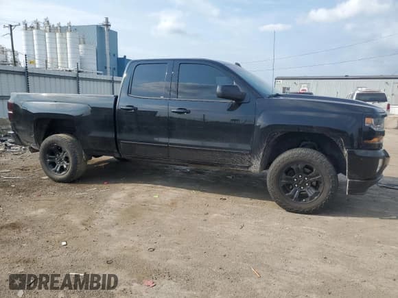 ✅ 2017 Chevrolet Silverado 1500 LT • VIN: 1GCVKREC0HZ263412 • Лот: 69582004. Опубликован ранее на Copart с пробегом 139 202 миль. Бесплатный доступ к архиву аукционных продаж из США и подробный отчёт об истории автомобиля на DreamBid. Изображение 4.