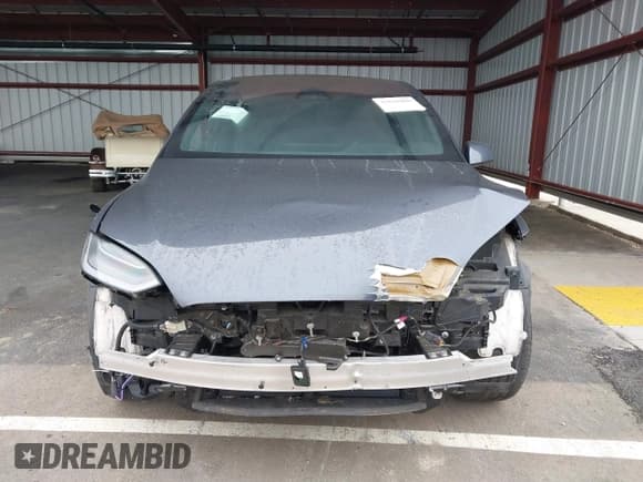 ✅ 2022 Tesla Model X Plaid • VIN: 7SAXCBE64NF332324 • Lot: 43818808. Wystawiony na IAAI z przebiegiem 42 322 mil. Bezpłatny archiwum sprzedaży aukcyjnych z USA i szczegółowy raport historii pojazdu na DreamBid. Zdjęcie 13.