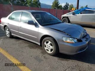 ✅ 2000 Honda Accord EX • VIN: JHMCG6608YC034358 • Lot: 43512691. Listed on IAAI with 180,580 mi. Free auction sales archive from the USA and detailed vehicle history report at DreamBid. Image 1.