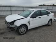 ✅ 2008 Ford Focus SE • VIN: 1FAHP35N58W128737 • Lot: 91646785. Wystawiony na Copart z przebiegiem 63 701 mil. Bezpłatny archiwum sprzedaży aukcyjnych z USA i szczegółowy raport historii pojazdu na DreamBid. Zdjęcie 1.