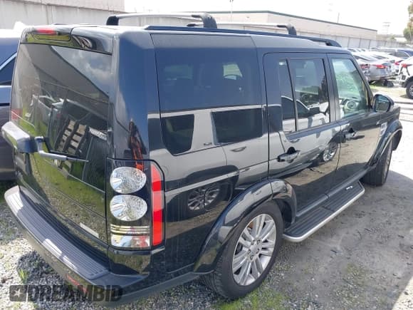 ✅ 2016 Land Rover LR4 HSE Lux • VIN: SALAK2V68GA794735 • Lot: 41582134. Listed on IAAI with Not provided. Free auction sales archive from the USA and detailed vehicle history report at DreamBid. Image 4.