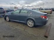 ✅ 2010 Lexus ES 330 • VIN: JTHBK1EG5A2366314 • Лот: 93928605. Опубликован ранее на Copart с пробегом 179 078 миль. Бесплатный доступ к архиву аукционных продаж из США и подробный отчёт об истории автомобиля на DreamBid. Изображение 2.