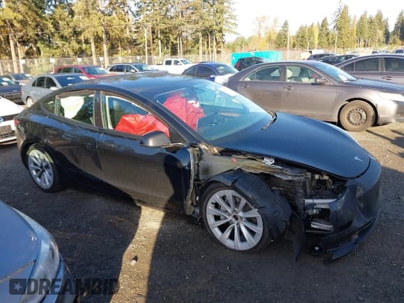 ✅ 2022 Tesla Model 3 Long Range • VIN: 5YJ3E1EBXNF132738 • Лот: 43654321. Опубликован ранее на IAAI с пробегом Не указан. Бесплатный доступ к архиву аукционных продаж из США и подробный отчёт об истории автомобиля на DreamBid. Изображение 13.