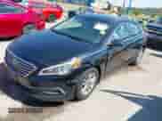 2015 Hyundai Sonata SE z VIN 5NPE24AF3FH159312, wystawiony jako IAAI lot #43229354 z przebiegiem 167 235 mil mil oraz . Historia ofert i sprzedaży dostępna na DreamBid. Obrazek 20.