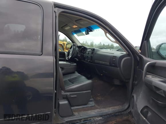 ✅ 2009 Chevrolet Silverado 1500 LT • VIN: 1GCEK29J39Z297538 • Lot: 43688228. Listed on IAAI with 149,292 mi. Free auction sales archive from the USA and detailed vehicle history report at DreamBid. Image 5.