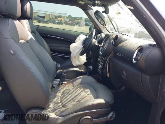 ✅ 2013 MINI Paceman S ALL4 • VIN: WMWSS7C5XDWN71580 • Lot: 42902274. Wystawiony na IAAI z przebiegiem 122 976 mil. Bezpłatny archiwum sprzedaży aukcyjnych z USA i szczegółowy raport historii pojazdu na DreamBid. Zdjęcie 5.