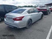 ✅ 2018 Nissan Altima SR • VIN: 1N4AL3AP6JC209306 • Lot: 42813269. Wystawiony na IAAI z przebiegiem 123 617 mil. Bezpłatny archiwum sprzedaży aukcyjnych z USA i szczegółowy raport historii pojazdu na DreamBid. Zdjęcie 4.