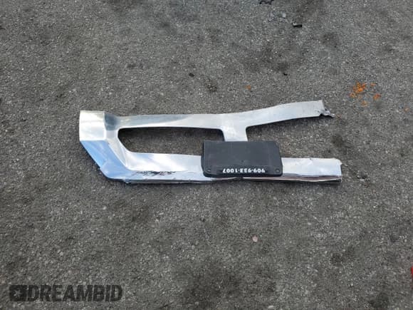 ✅ 2013 Mercedes-Benz M 350 • VIN: 4JGDA5JB7DA215849 • Лот: 42850805. Опубликован ранее на Copart с пробегом Не указан. Бесплатный доступ к архиву аукционных продаж из США и подробный отчёт об истории автомобиля на DreamBid. Изображение 15.