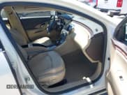 ✅ 2013 Buick LaCrosse Leather • VIN: 1G4GC5E33DF126874 • Lot: 41967196. Wystawiony na IAAI z przebiegiem 155 754 mil. Bezpłatny archiwum sprzedaży aukcyjnych z USA i szczegółowy raport historii pojazdu na DreamBid. Zdjęcie 5.