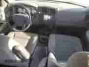 2007 Dodge Dakota ST z VIN 1D3HW28PX7S173481, wystawiony jako Copart lot #68282905 z przebiegiem 132 845 mil mil oraz Szkoda całkowita • Salvage title. Historia ofert i sprzedaży dostępna na DreamBid. Obrazek 8.