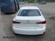 ✅ 2017 Lexus IS 200t • VIN: JTHBA1D24H5050064 • Lot: 43039594. Wystawiony na IAAI z przebiegiem 65 624 mil. Bezpłatny archiwum sprzedaży aukcyjnych z USA i szczegółowy raport historii pojazdu na DreamBid. Zdjęcie 16.