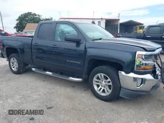 2019 Chevrolet Silverado 1500 LT z VIN 2GCRCPEC9K1156071, wystawiony jako IAAI lot #43142370 z przebiegiem 56 636 mil mil oraz . Historia ofert i sprzedaży dostępna na DreamBid. Obrazek 1.